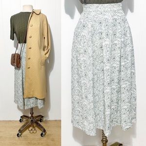 90s Sage Green Pleated Midi Skirt ft Leaves & Flowers | Vintage